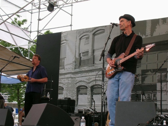 LA Smith at Riverfront Festival